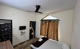 Happy Vibes Resort